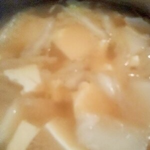白菜と豆腐と小ねぎの味噌汁